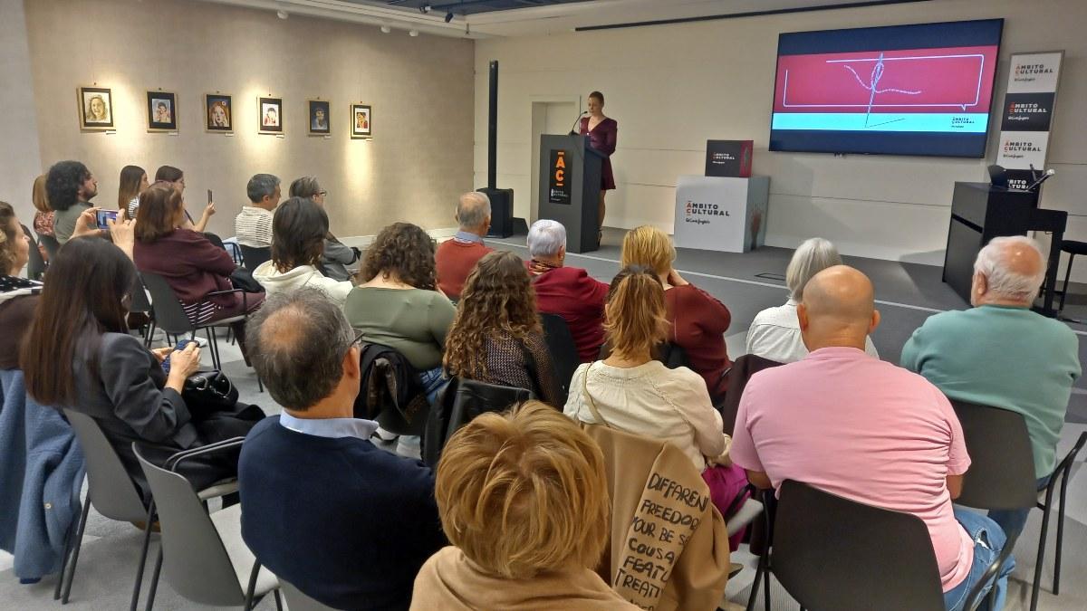 Eva Mª Campos en pleno recital