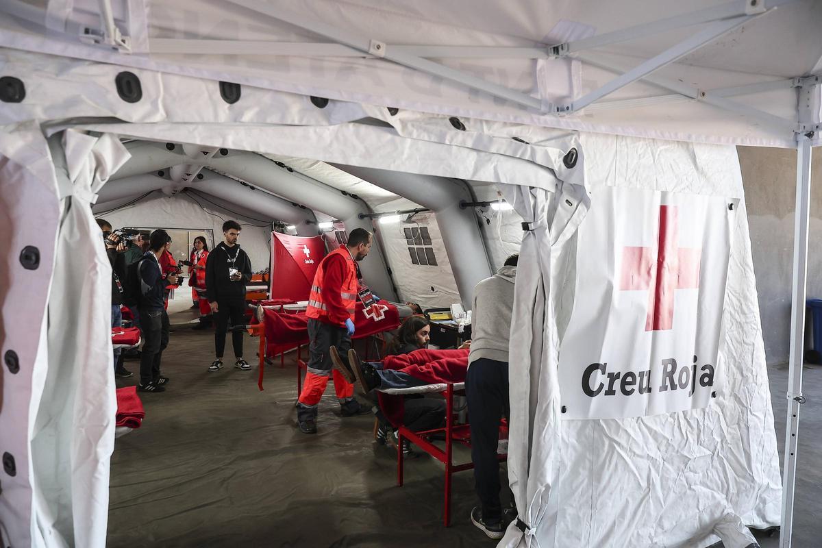Hospital de campaña montado para el simulacro de Cruz Roja y LaLiga.
