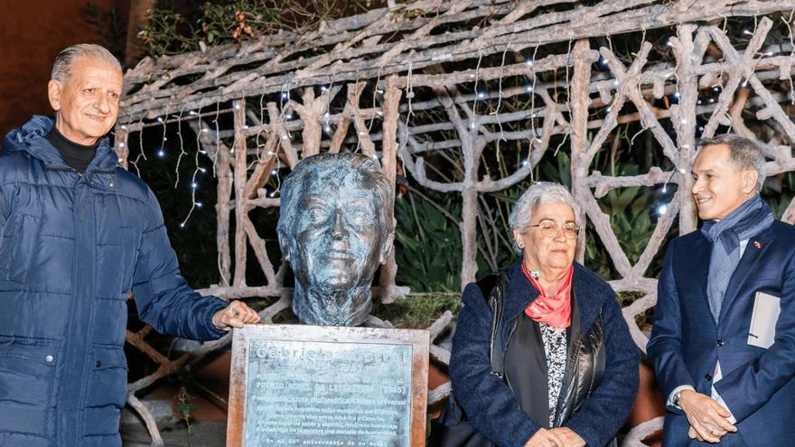 Canary Islands Unveil Mistral Bust, Propose Chile Valley Twinning