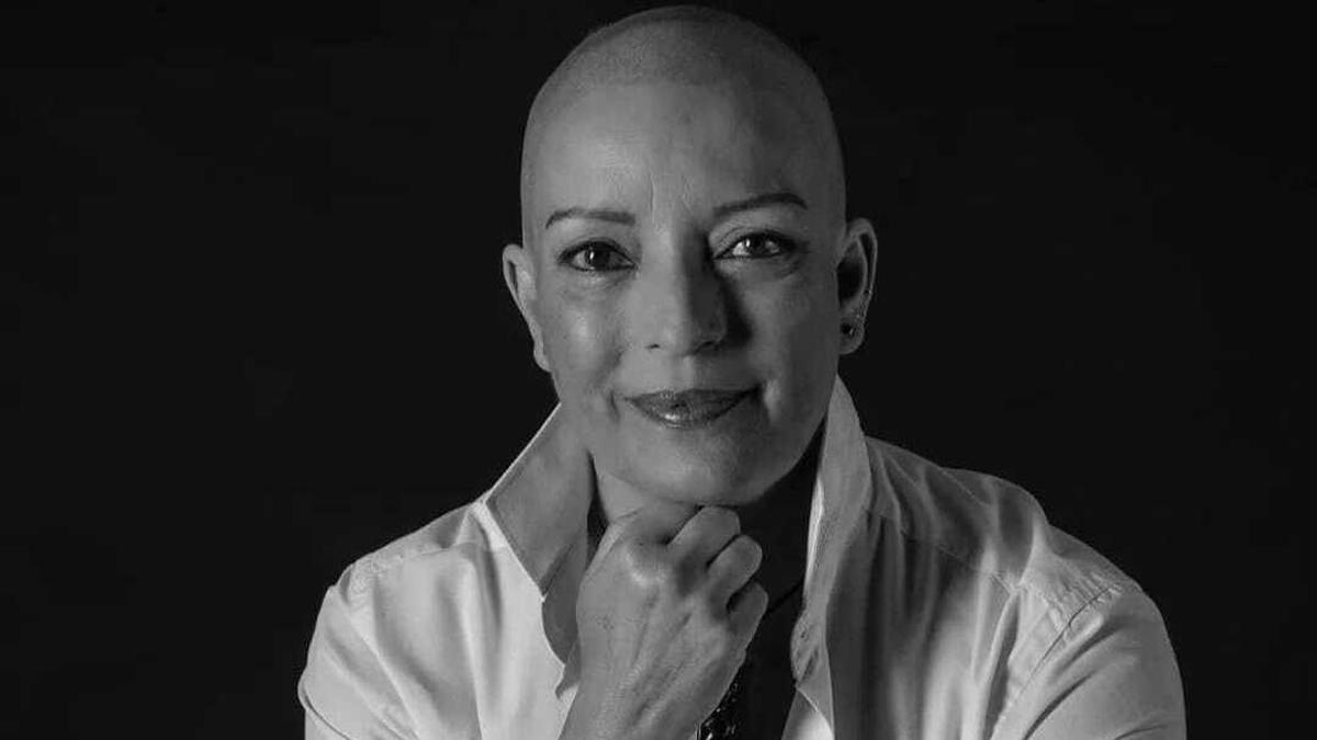 Conchi Botillo, presidenta de la Asociación de Alopecia de Madrid en la serie 'Calivizie'