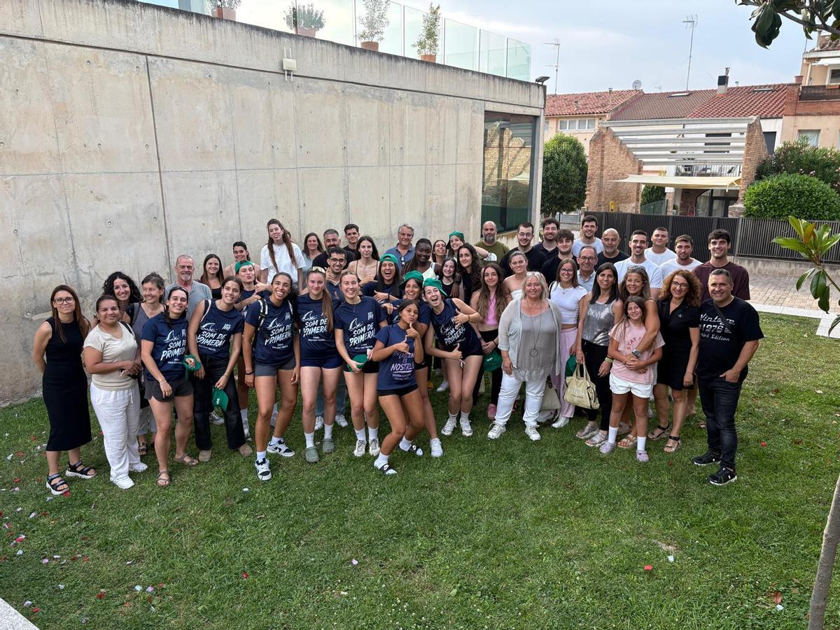 El grup dels equips de l'ASFE
