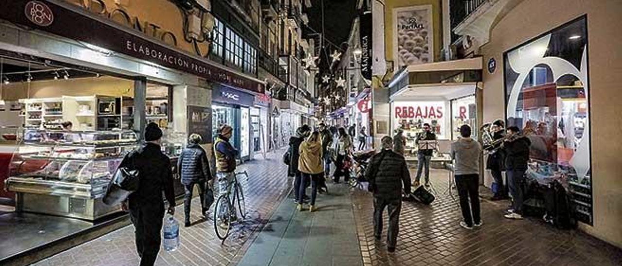 El cierre de comercios que se estÃ¡ diseÃ±ando pretende centrarse en su primera fase en los establecimientos de Palma.