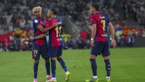 Lamine Yamal, Raphinha y Ferran en la final de la Copa del Rey ante el Real Madrid