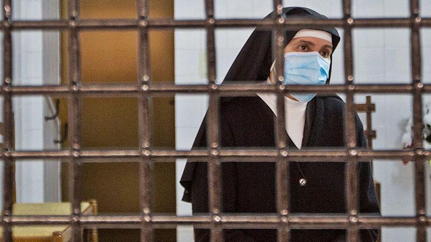 Sor Irene Estadella en el convento de clausura de la Santa Faz.