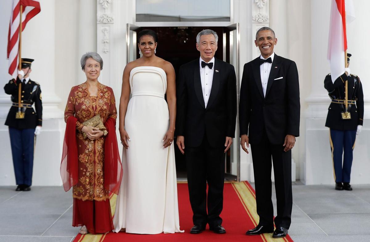 Michelle Obama de Brandon Maxwell en la recepción del primer ministro de Singapur