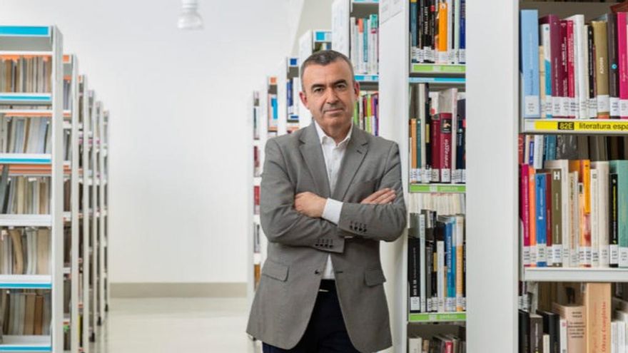 Lorenzo Silva presenta en Badajoz su última novela: &#039;Las fuerzas contrarias&#039;