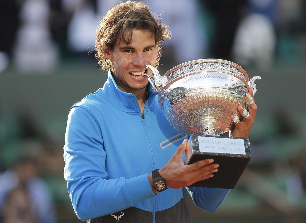 Se cortó el pelo pero no perdió las buenas costumbres. En 2011 volvió a batir a Federer en un partido muy disputado que acabó 7-5, 7-6(3), 5-7 y 6-1 a favor del español.