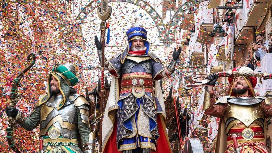 Alcoy se entrega al poder de la media luna