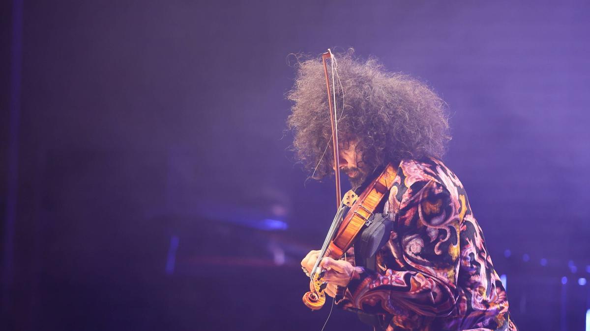 EN IMÁGENES: Ara Malikian hace vibrar al público de Oviedo con "Intruso"