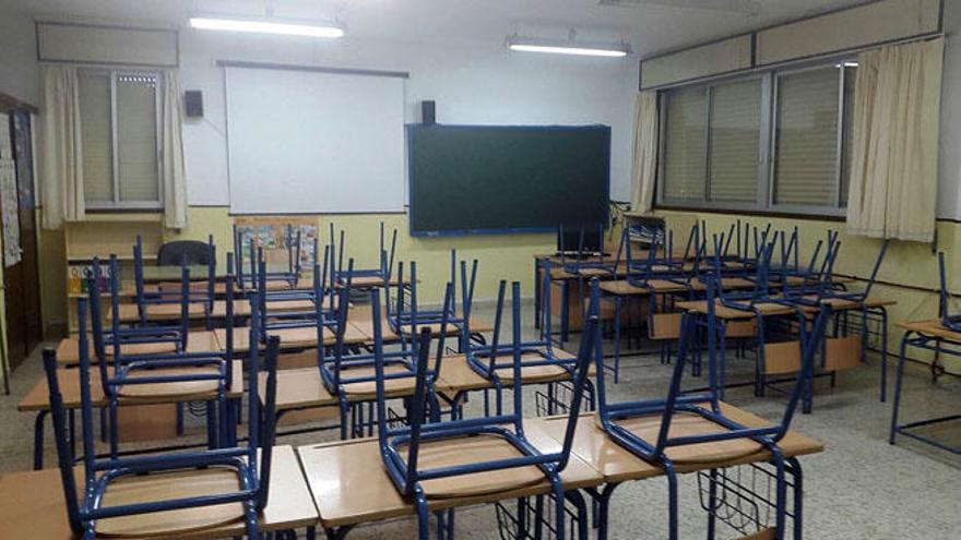 Las aulas de Antequera están listas a la espera de los alumnos.