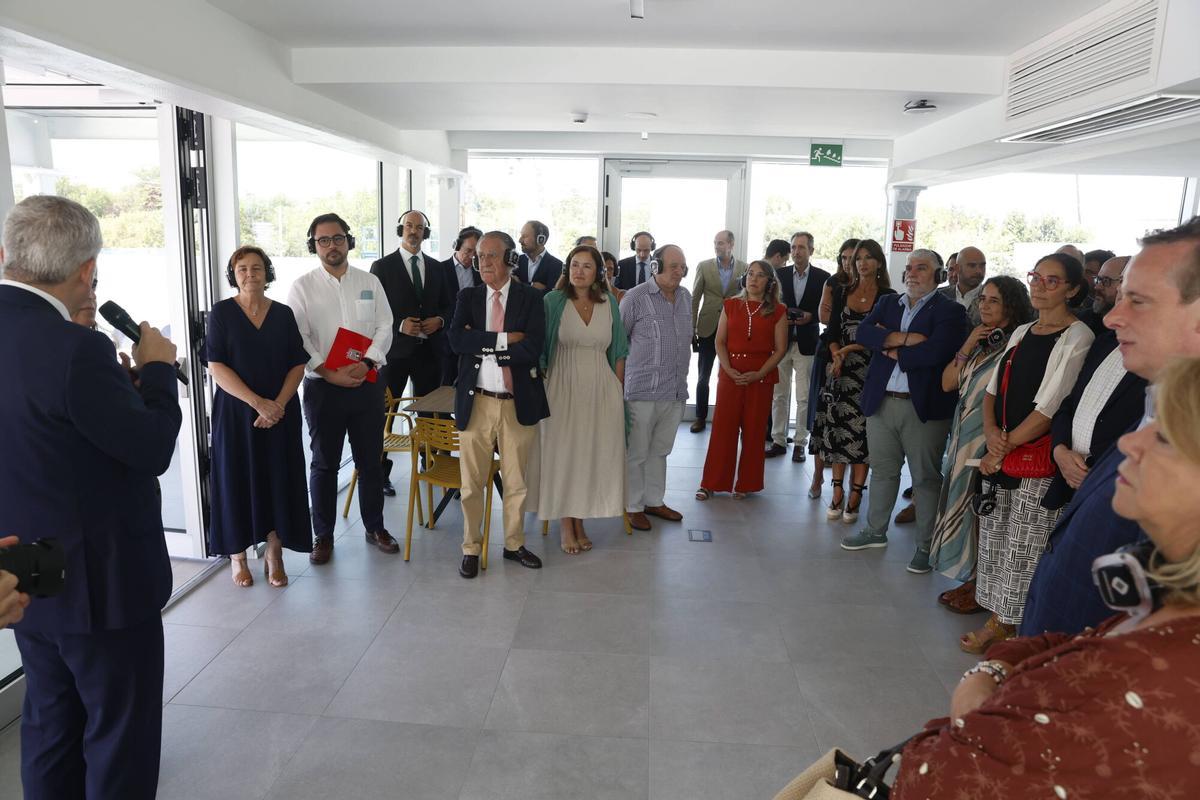 La inauguración institucional del pabellón de Caja Rural de Asturias en la Feria de Muestras, en imágenes