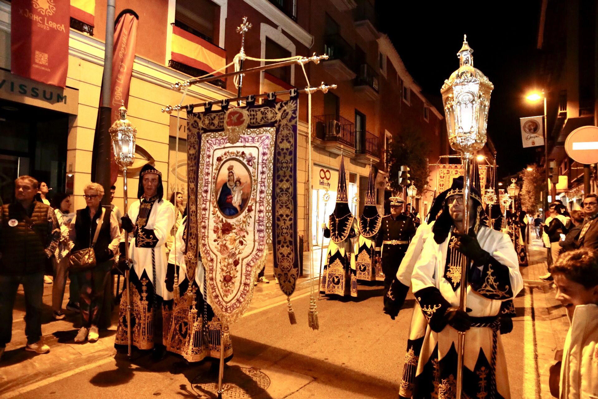 Las mejores fotos de la Peregrinación y los cortejos religiosos de la Santa Misa en Lorca