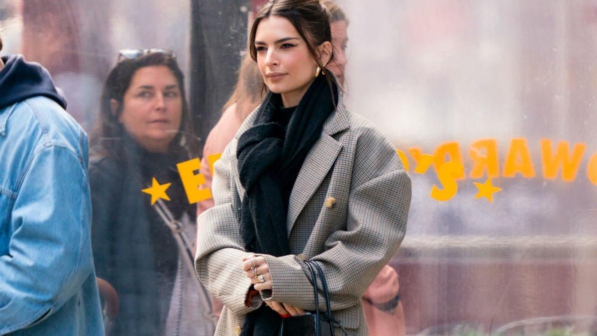 Emily Ratajkowski por las calles de Nueva York