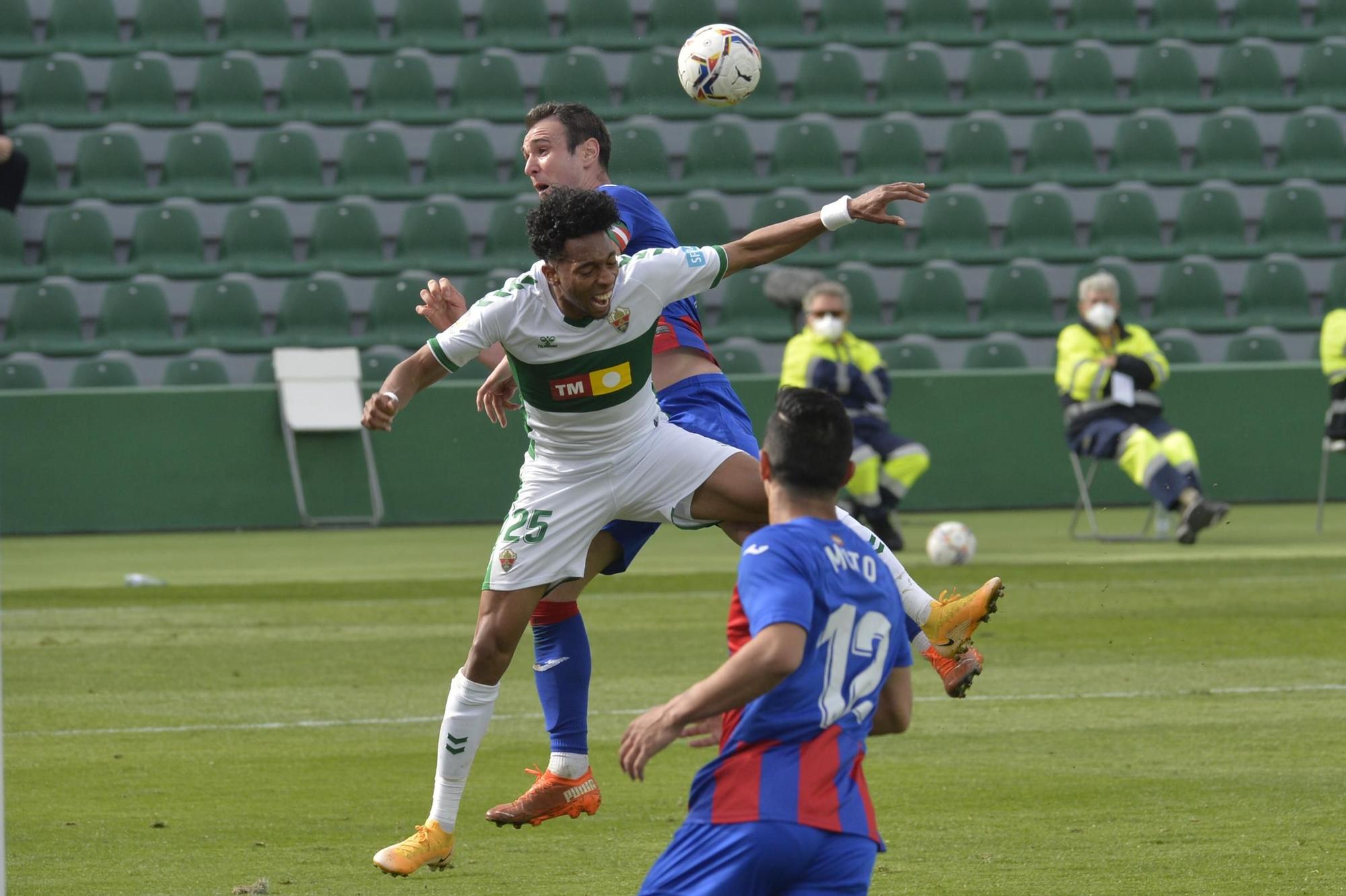 El Elche vence al Eibar 1-0 y se reencuentra con la victoria después de 17 partidos