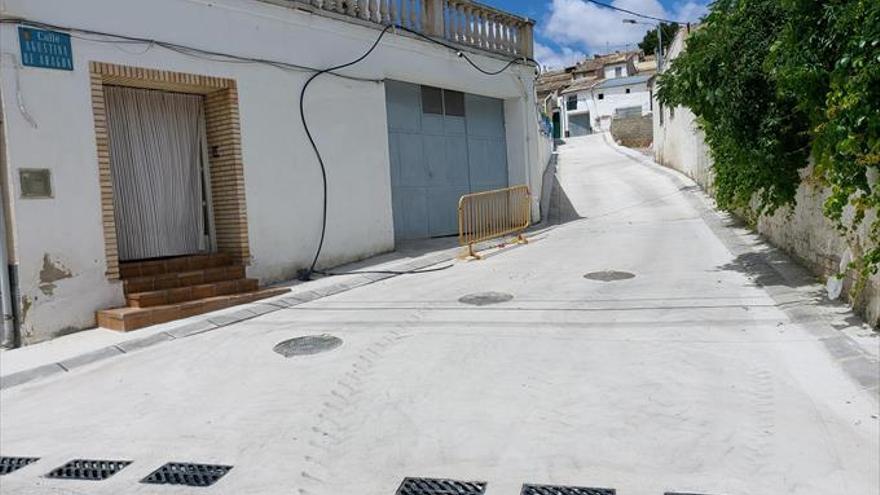 El ayuntamiento realiza trabajos de renovación en varias calles