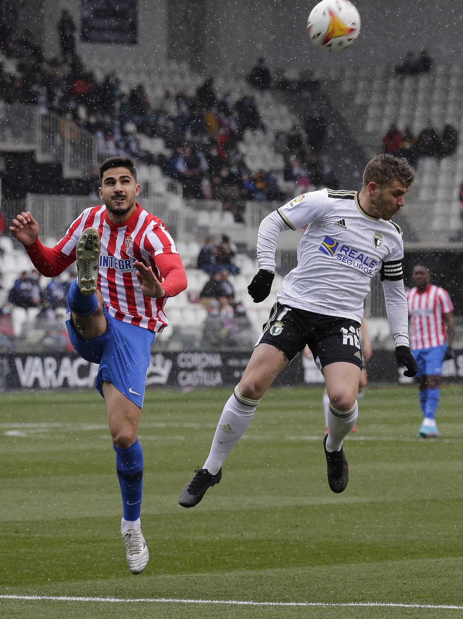 En imágenes: así fue el partido del Sporting en Burgos