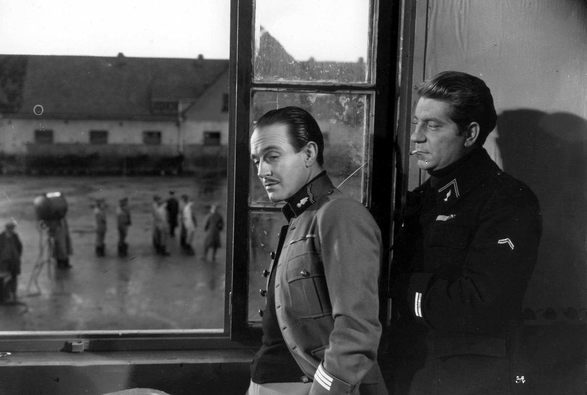 Pierre Fresnay (izda.) y Jean Gabin en un fotograma de 'La gran ilusión'.