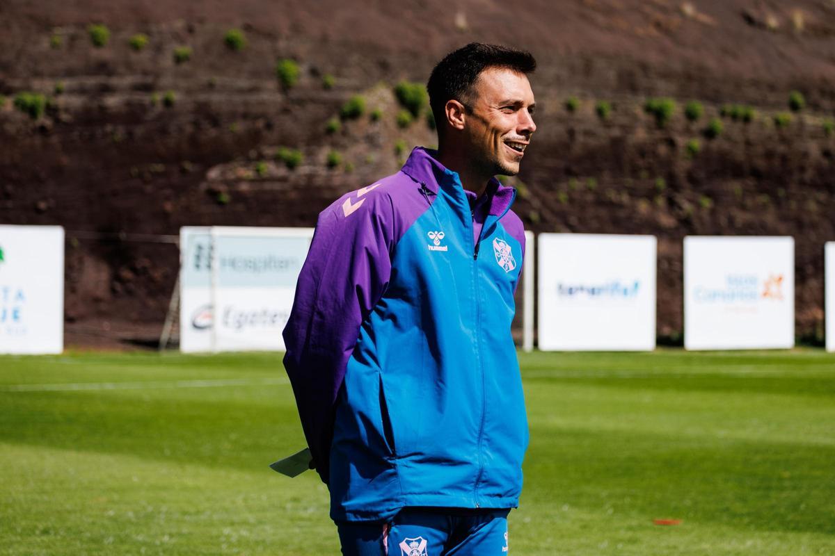 Yerai Martín, entrenador del CD Tenerife Femenino.
