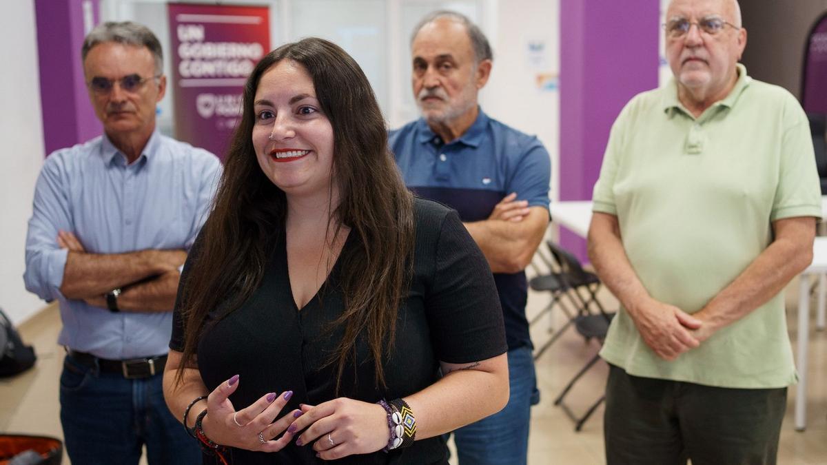 Imagen de la candidata de Unidas Sí Podemos al Parlamento de Canarias, Laura Fuentes.