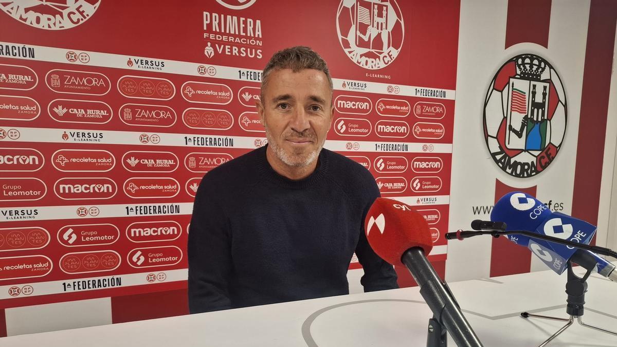 Óscar Cano, entrenador del Zamora CF.