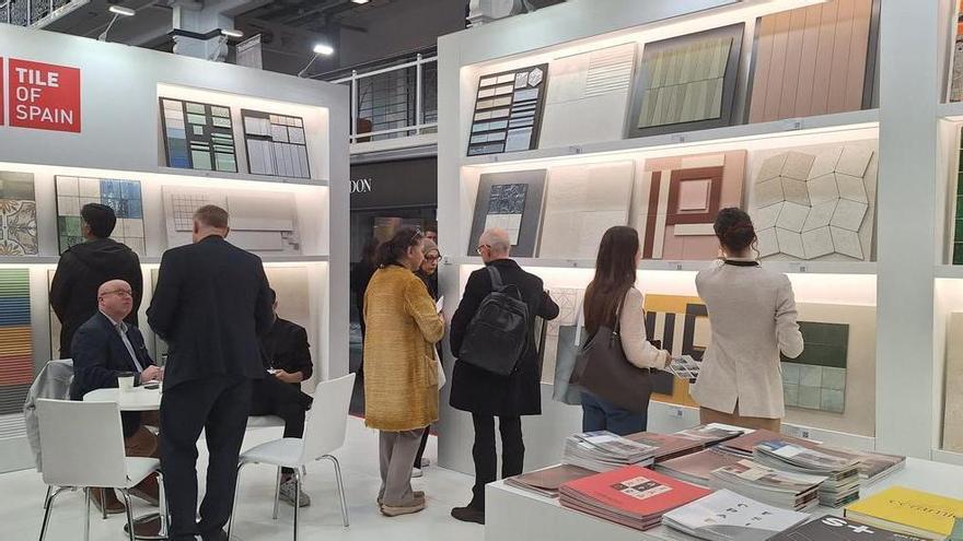 La cerámica de Castellón se da a conocer en una feria de Londres