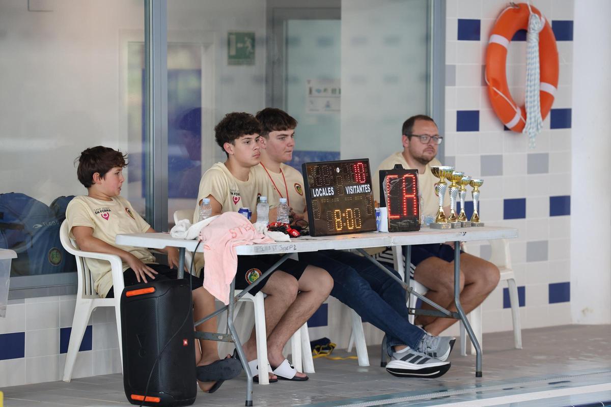Imágenes del 20 aniversario del Club Waterpolo en la piscina de Sant Josep Imágenes del 20 aniversario del Club Waterpolo en la piscina de Sant Josep