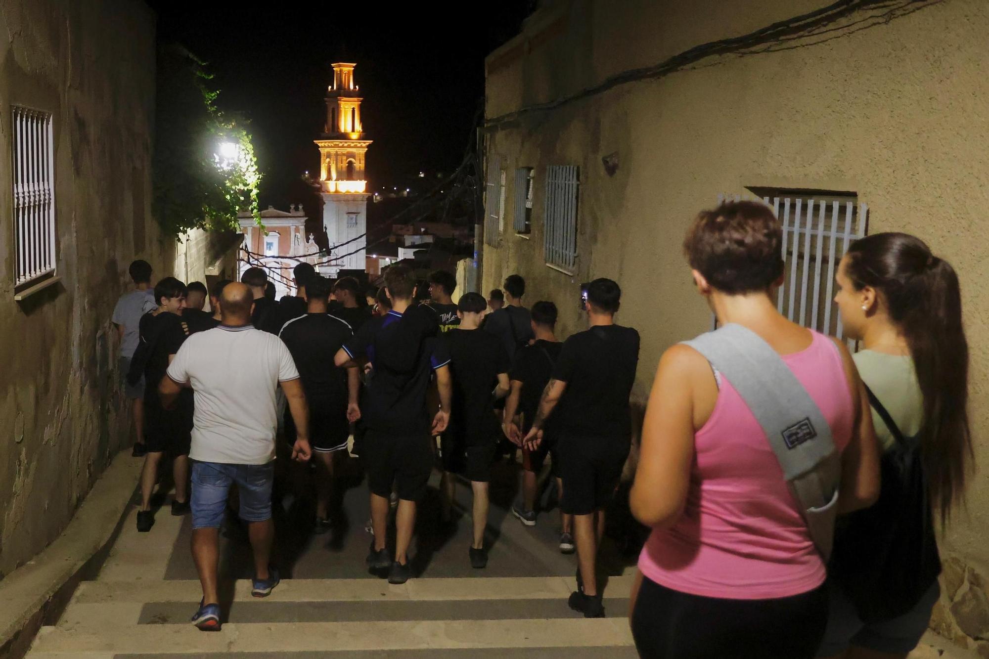 Vecinos de Turís patrullan por tercera noche las calles ante la inseguridad