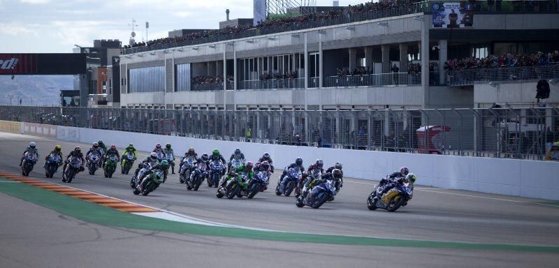 Álvaro Bautista logra el triunfo en Motorland