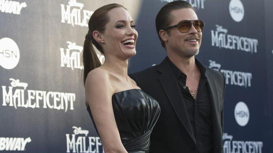 El matrimonio formado por Angelina Jolie y Brad Pitt.