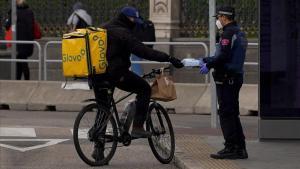 zentauroepp53143752 policia mascarilla200920134750