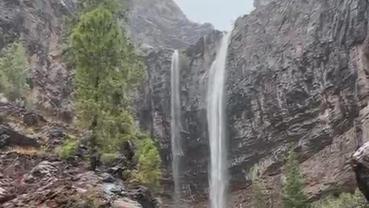 Cascada de la presa de Soria y lluvia en Mogán