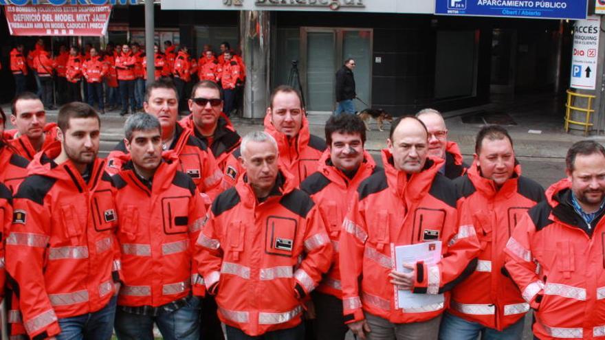 Imatge d&#039;arxiu d&#039;una protesta de bombers voluntaris a Lleida