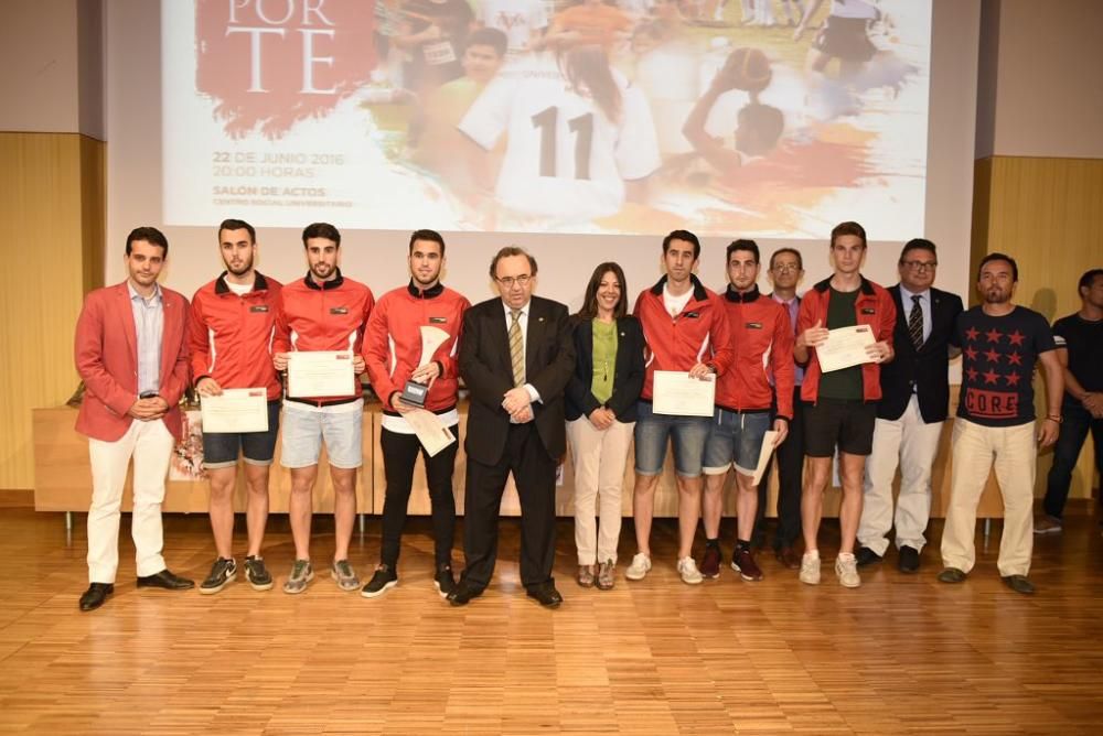 La Universidad de Murcia reconoce a sus mejores deportistas en su primera gala de fin de curso