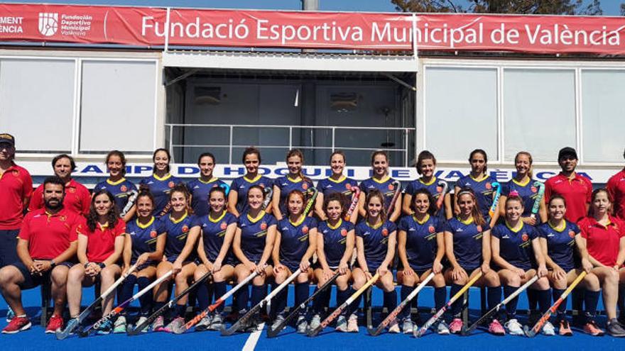 Las RedSticks, con la valenciana Lola Riera en sus filas, en València.