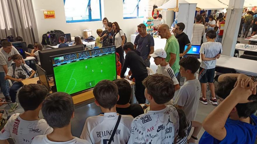 Torneo de Fifa en la zona gaming.