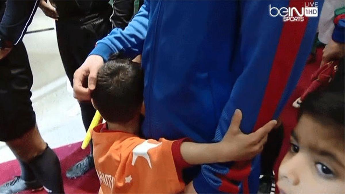 Murtaza, el niño que se hizo viral por su camiseta de Messi, obligado a  huir por la guerra