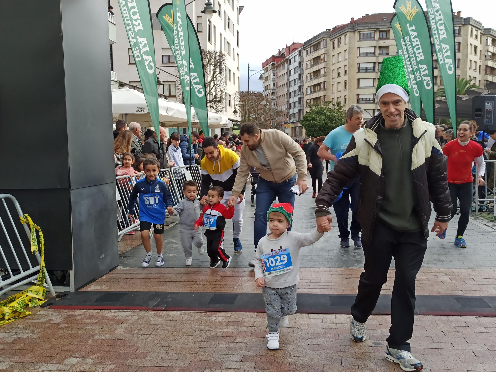 Casi 1.500 participantes disputan la carrera de Fin de Año de Pola de Siero