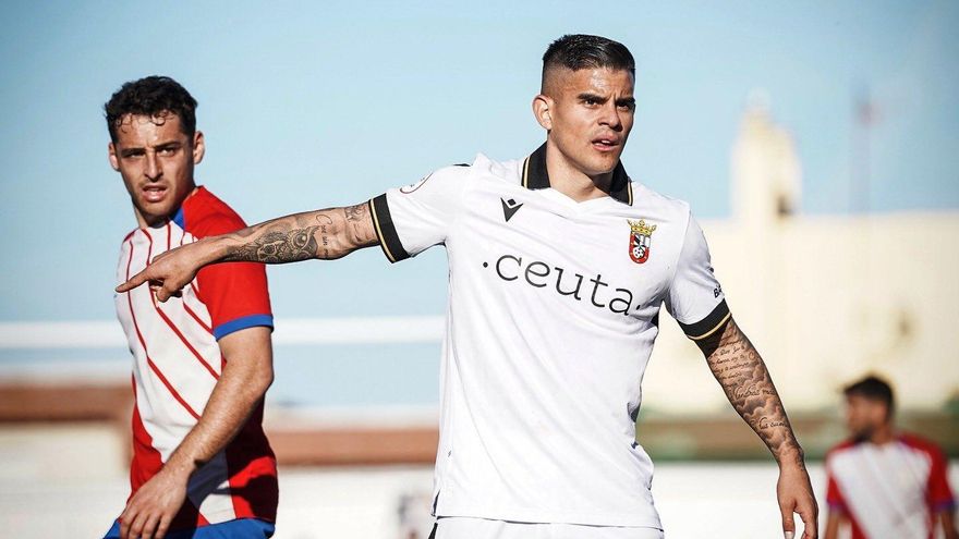 Kuki Zalazar, ex del Córdoba CF, asciende a Segunda con el Ceuta