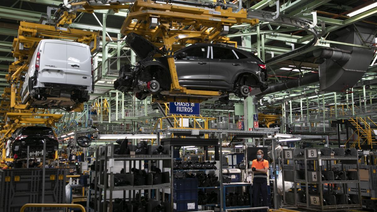 Cadena de producción en Ford Almussafes, el pasado julio.