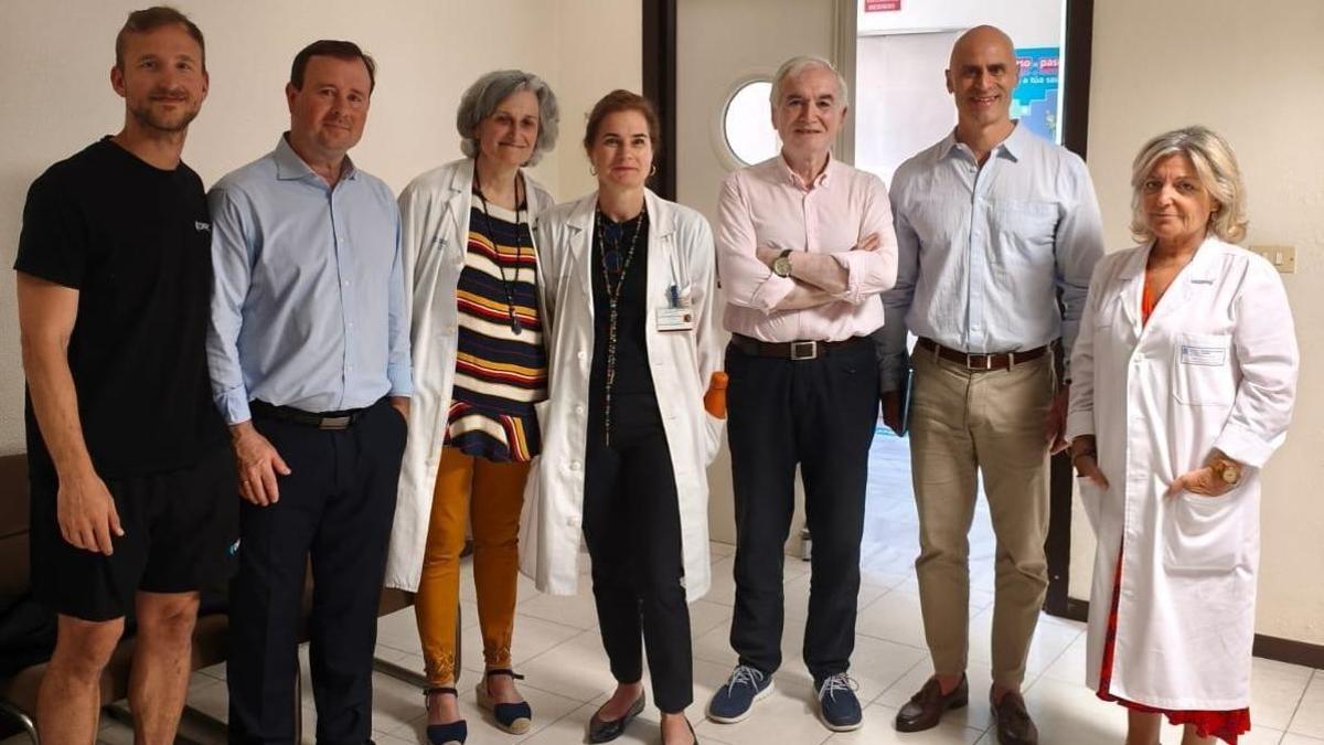 Organizadores y colaboradores del proyecto, en el Hospital Provincial.