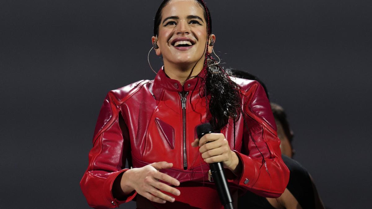 Rosalía , durante un concierto.