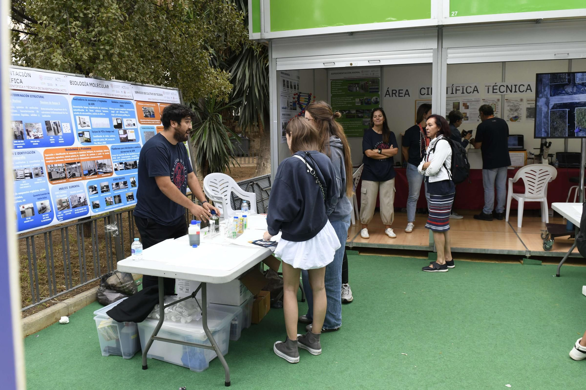 La primera jornada de la Semana de la Ciencia de Murcia, en imágenes