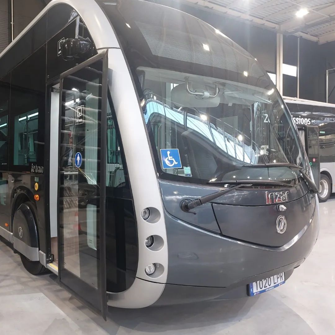 Las fotos de los nuevos buses eléctricos de Palma: diseño de tranvía y aspecto futurista