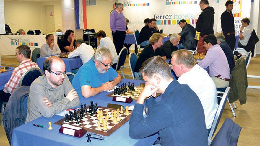 Jugadores durante el torneo de Can Picafort.