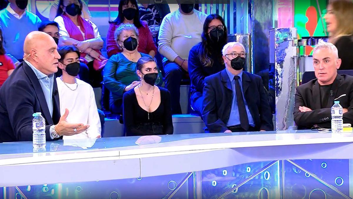 Colaboradores de &#039;Sálvame&#039;, en pleno debate en el plató en el programa