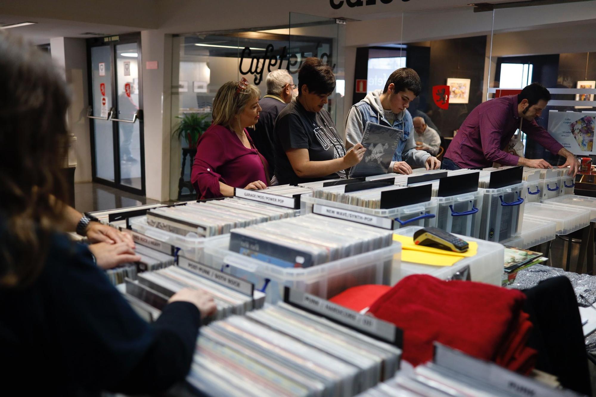 La Feria del Coleccionismo Musical reúne a los amantes del mundo discográfico