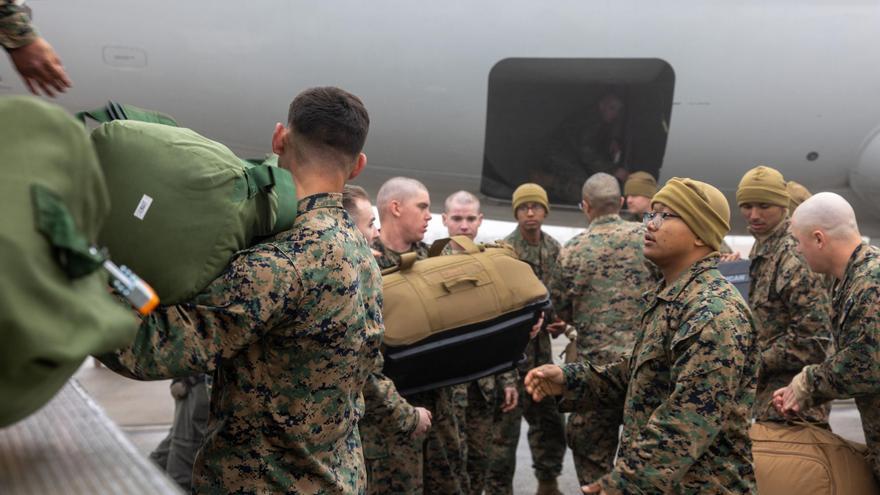 Estados Unidos comienza a enviar migrantes a Guantánamo