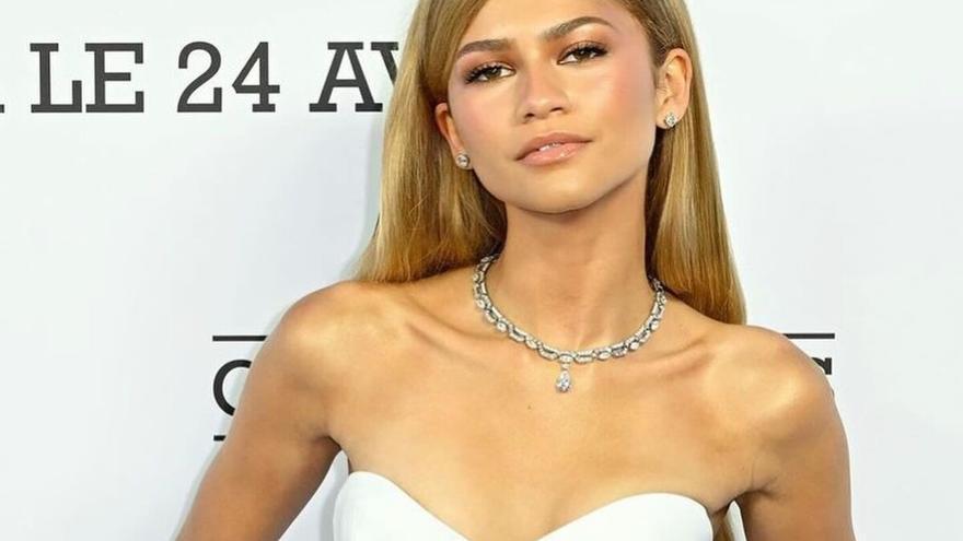 Zendaya resplandeciente en París