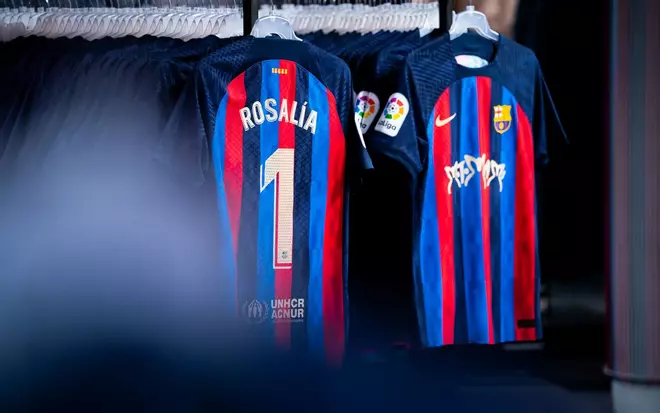 Así es la camiseta del Barça Motomami de Rosalía