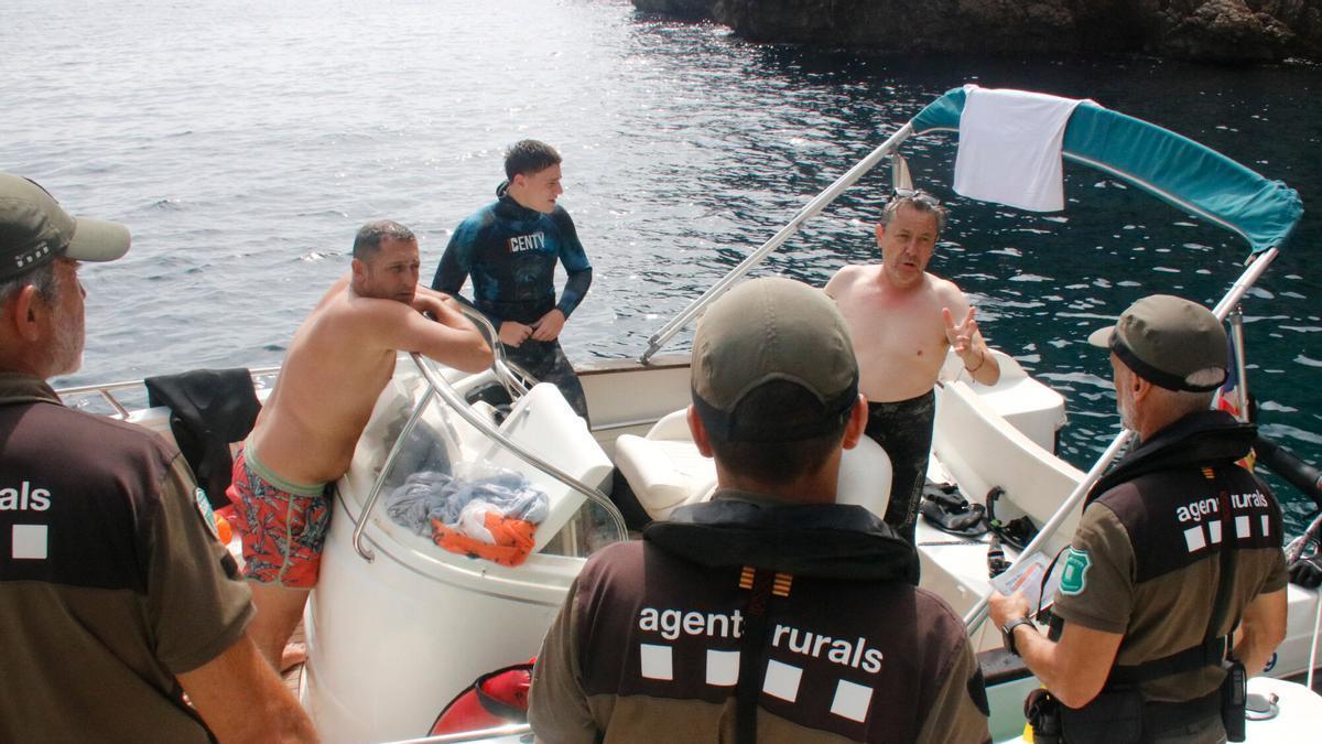 VÍDEO | Els Agents Rurals intensifiquen la vigilància per mar a les illes Medes, el cap de Creus i el litoral de l'Empordà